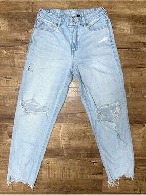 American Eagle Light Blue Distressed Relaxed Jeans